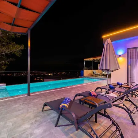 Villa Leon Uezuemlue فيلة *