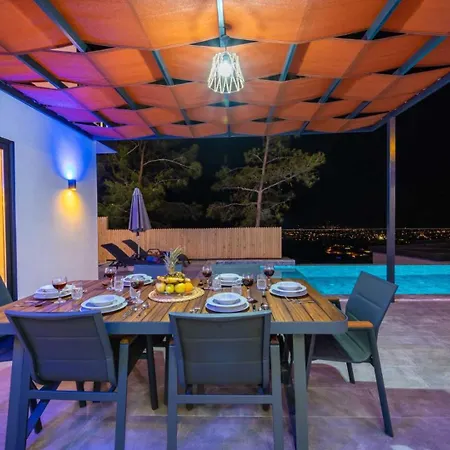 Villa Leon Uezuemlue كاس