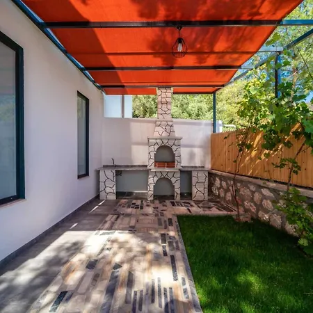 فيلة Villa Leon Uezuemlue كاس